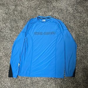 ❤️5/20❤️ Long sleeved under armour tshirt